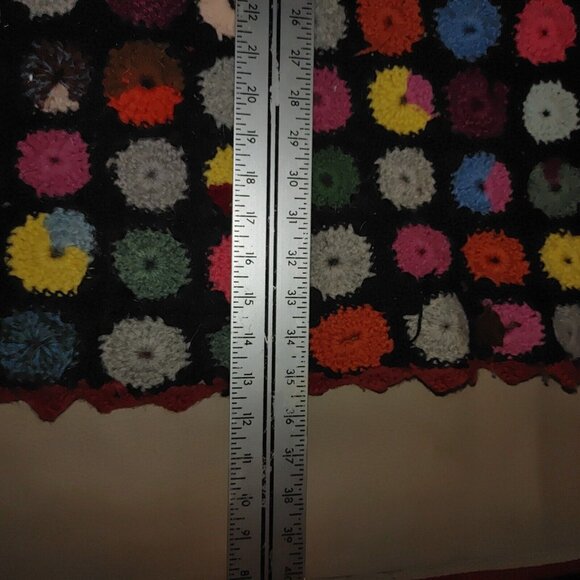 Vintage Crocheted Afghan Throw Blanket Granny Flowers Twin 60" x 39 Bed Spread - Picture 3 of 11
